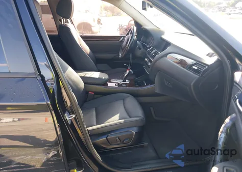 2015 BMW X3 Sdrive28I z USA, uszkodzony, nr VIN 5UXWZ7C59F0M82667